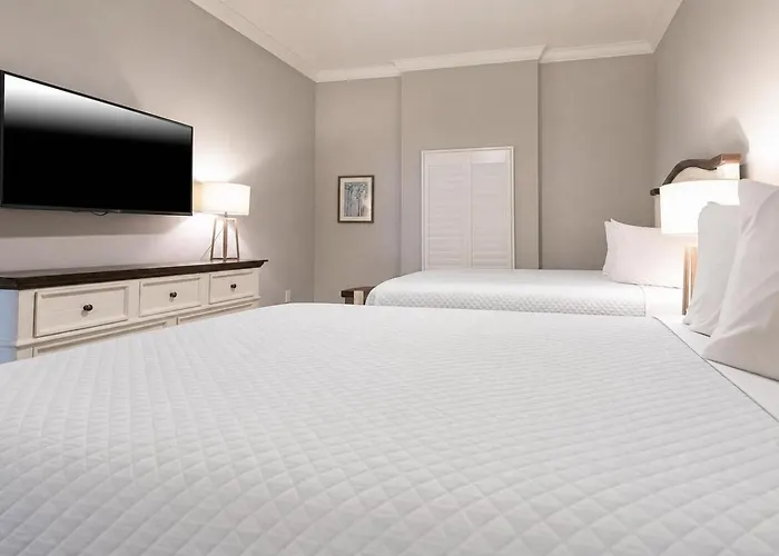 Phoenix Gulf Tower 1503 Apartment *